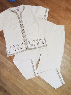 Embroidered Two-Piece Linen Lounge Set